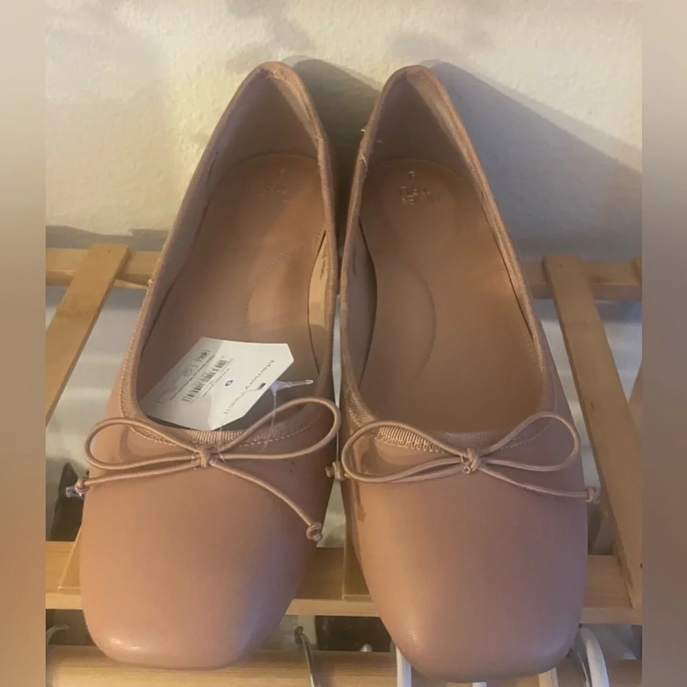 NEW…Time and Tru String Bow Block Heel Ballet Shoes